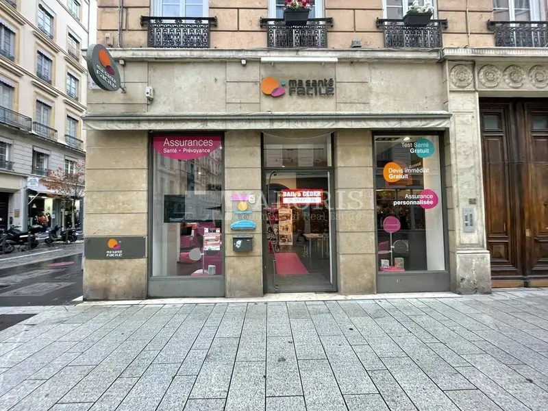 A vendre Local commercial  104.55m² Lyon 02