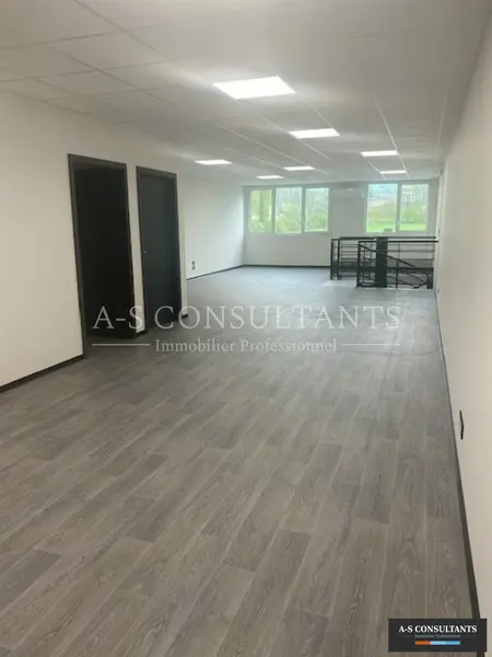 A louer Bureaux 120m² Drumettaz-Clarafond