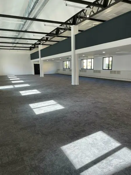 A louer Bureaux 659m² Vénissieux