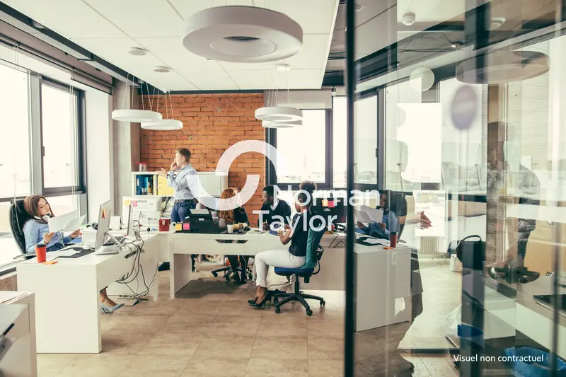 A louer, bureaux de 189 m² - Nîmes Ville Active 