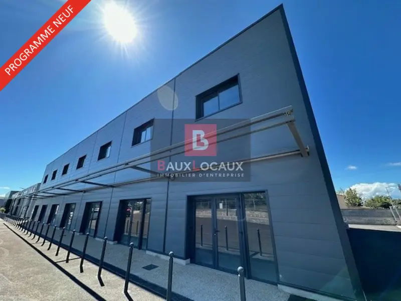 A LOUER / PLATEAU DE BUREAUX NEUFS EN R+1 D ENVIRON 153M² VEDENE