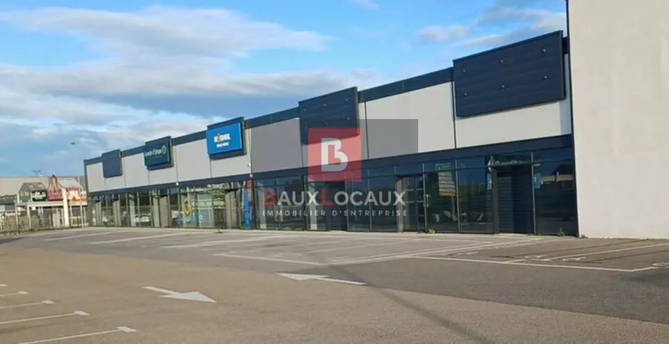 LOCAL COMMERCIAL NEUF