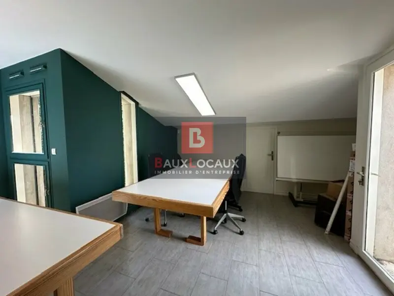 Location de Bureaux Professionnels - Villeneuve-lès-Avignon - 51 m²
