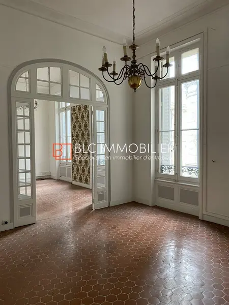 BUREAUX A LOUER 115 m² 13001 MARSEILLE 