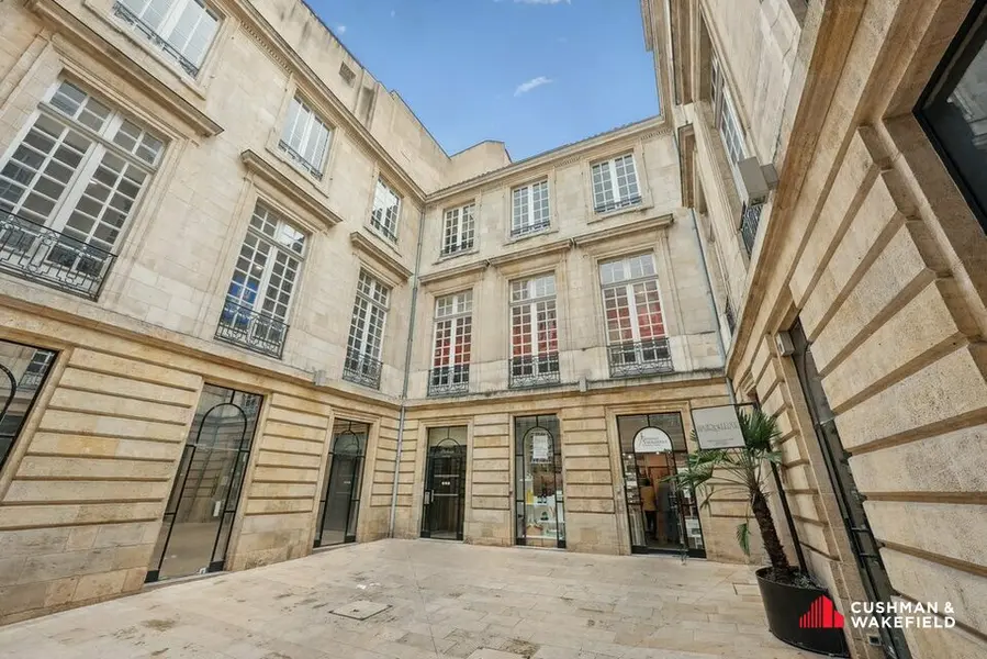 A louer Bureaux 223m² Bordeaux