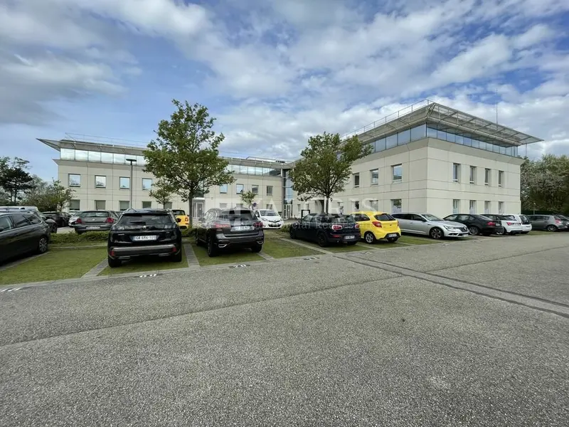 A louer Bureaux 219m² Saint-Priest