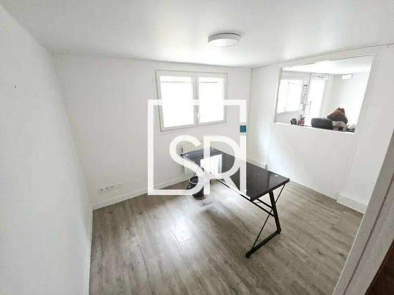 LOCATION BUREAUX + STOCKAGE - 90 M² - COURNON D'AUVERGNE