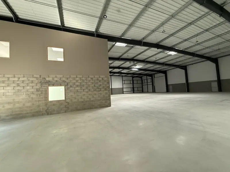 A louer Locaux d'activité 691m² Beauvais