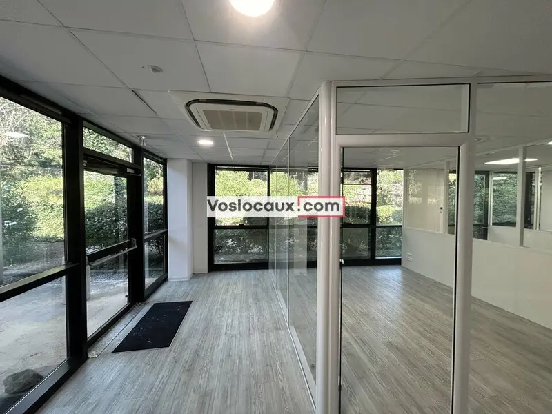 A louer Bureaux 291m² Valbonne