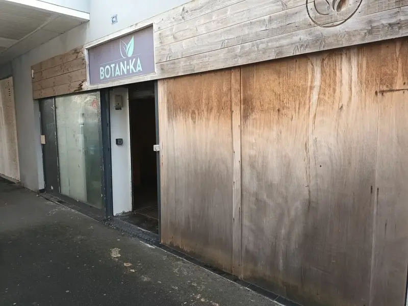 A louer Local commercial  159m² Colleville