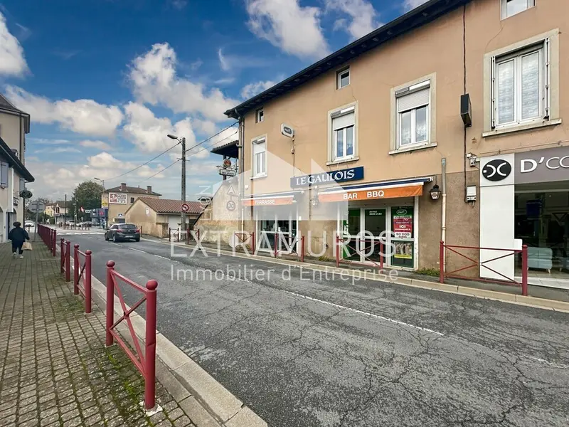 Fonds de commerce à vendre - Cafés et bars - Jassans-Riottier (01480) - 230 0...