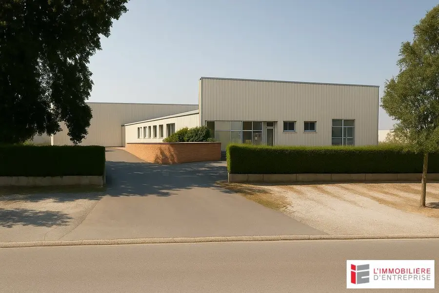 VENTE  LOCAL D'ACTIVITÉ  2 700 m²  CESSON-SÉVIGNÉ