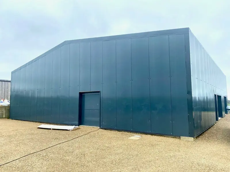 LOCAL D'ACTIVITE RECENT