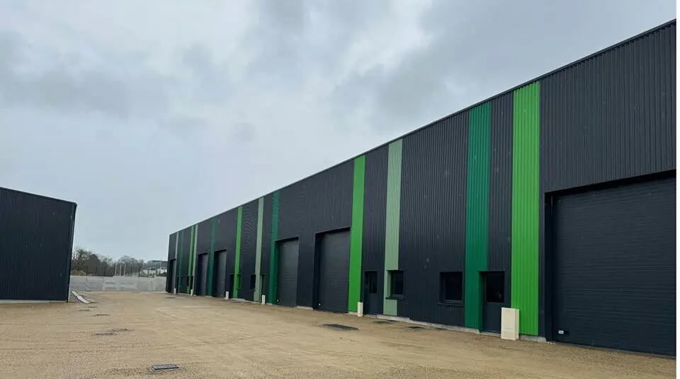 A LOUER - LOCAL ACTIVITE - QUIMPER 