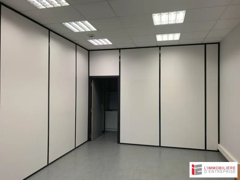A louer Bureaux 54m² Lanester