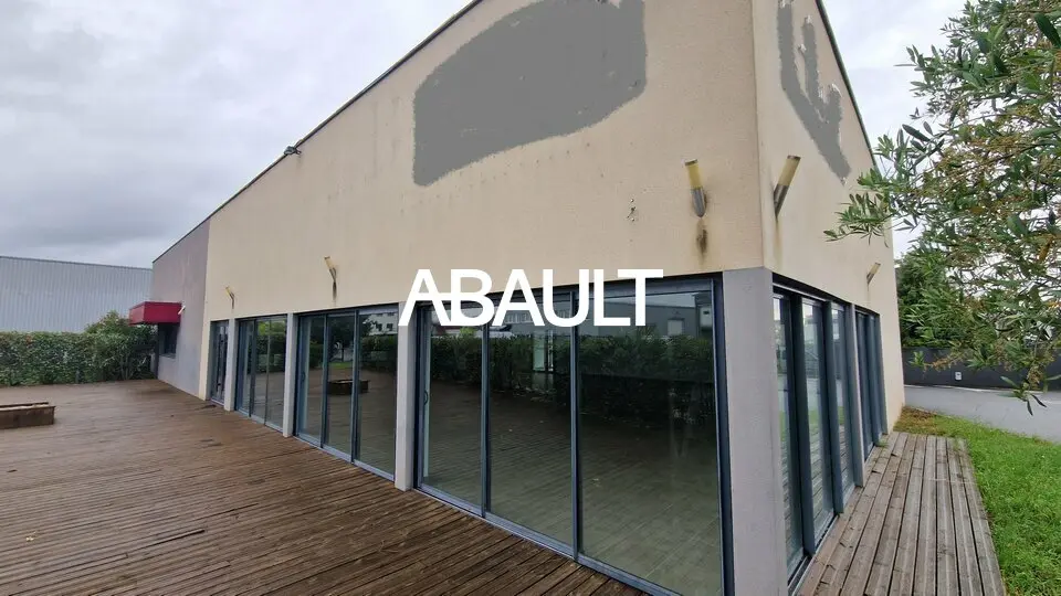 A louer Local commercial  367m² Plaisance-du-Touch