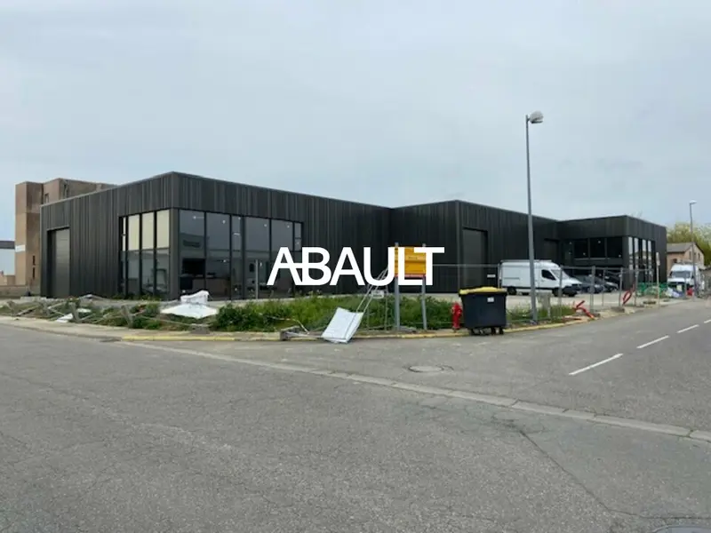 A louer Locaux d'activité 478m² Beauzelle