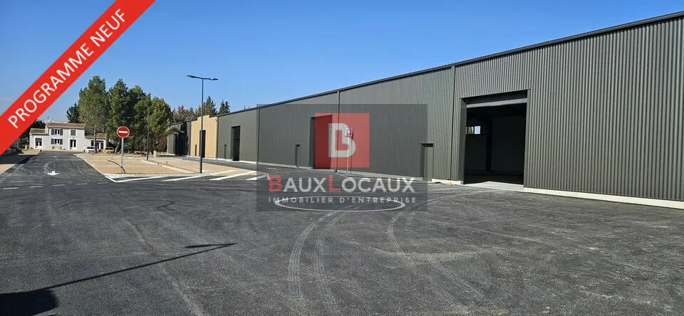 A vendre Entrepôt 525m² Carpentras