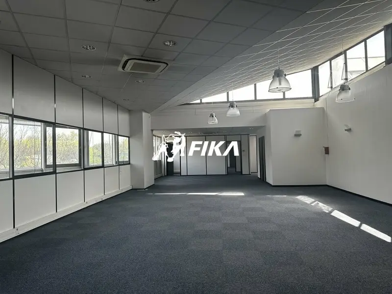 A LOUER BUREAUX 214 m² - (31200) TOULOUSE