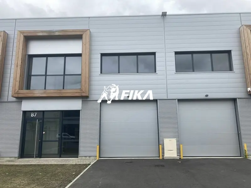 A LOUER LOCAL D'ACTIVITÉ 296 m² (31100) TOULOUSE