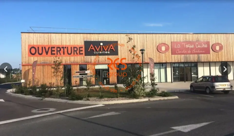 A LOUER LOCAL COMMERCIAL