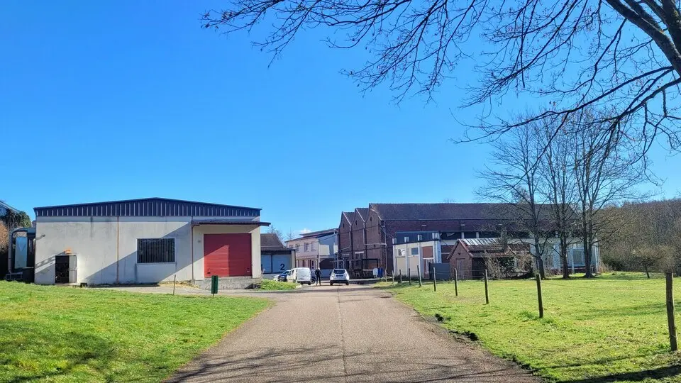 A vendre Locaux d'activité 5700m² Malaunay