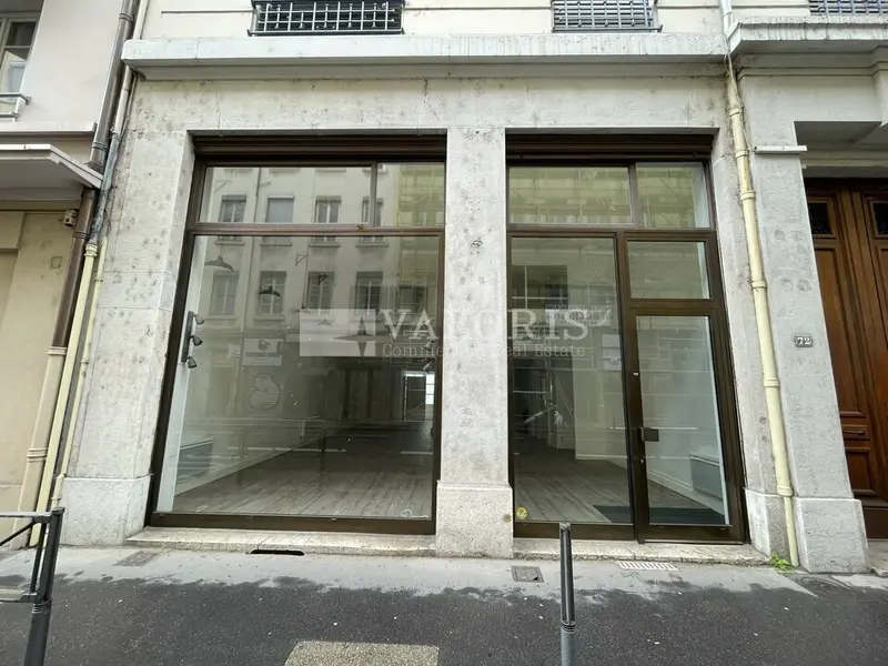 A louer Local commercial  141.5m² Lyon 06