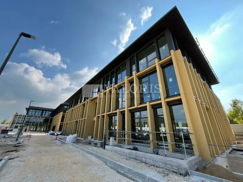 A louer Bureaux 2028m² Aix-en-Provence