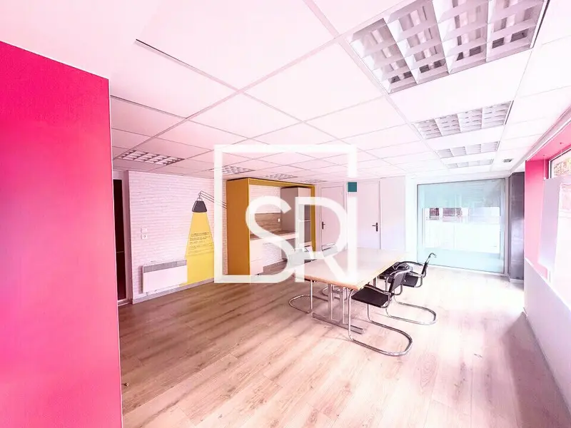 A louer Local commercial  119m² Clermont-Ferrand