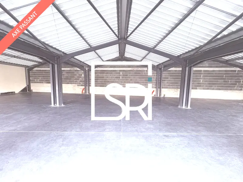 A louer Local commercial  280.77m² Les Martres-d'Artière