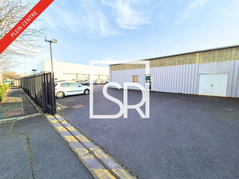 A louer Entrepôt 880m² Issoire