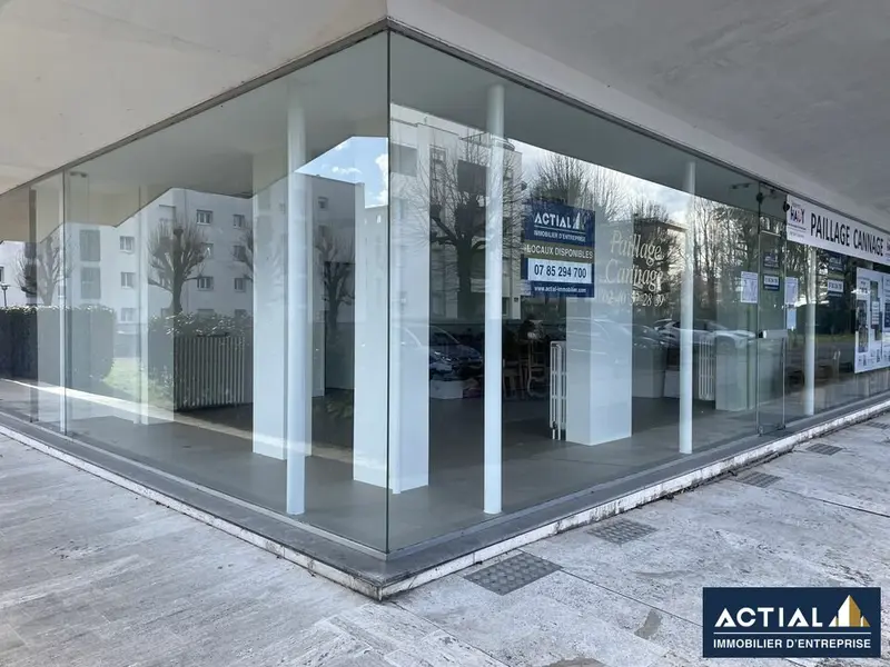 NANTES ROND POINT DE PARIS BLANCHE DE CASTILLE