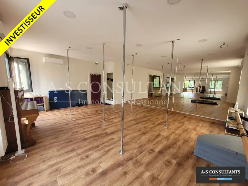 A vendre Locaux d'activité 85m² Le Péage-de-Roussillon