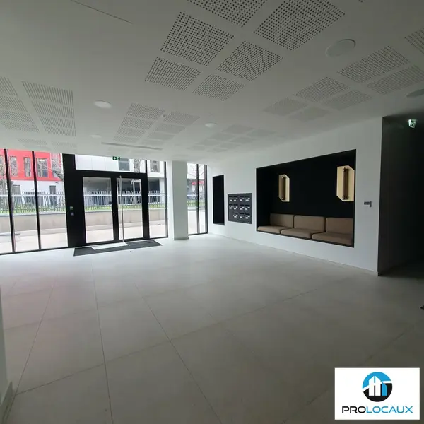 A vendre Bureaux 3740m² Grenoble