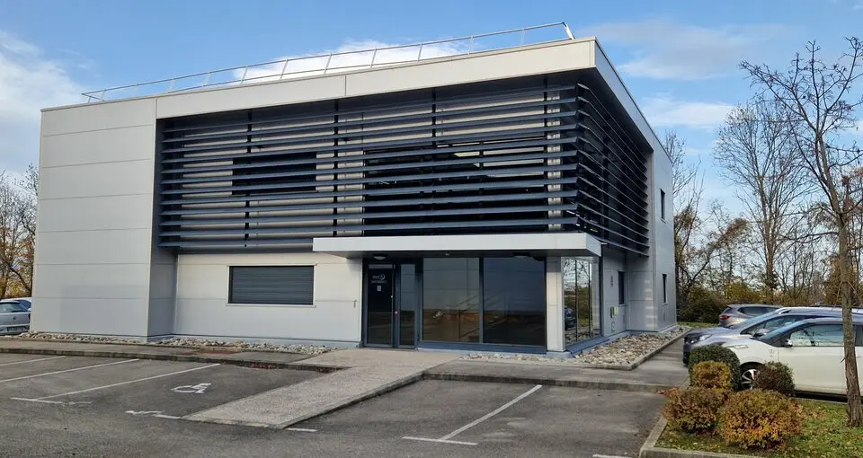 A vendre Bureaux 487m² Archamps