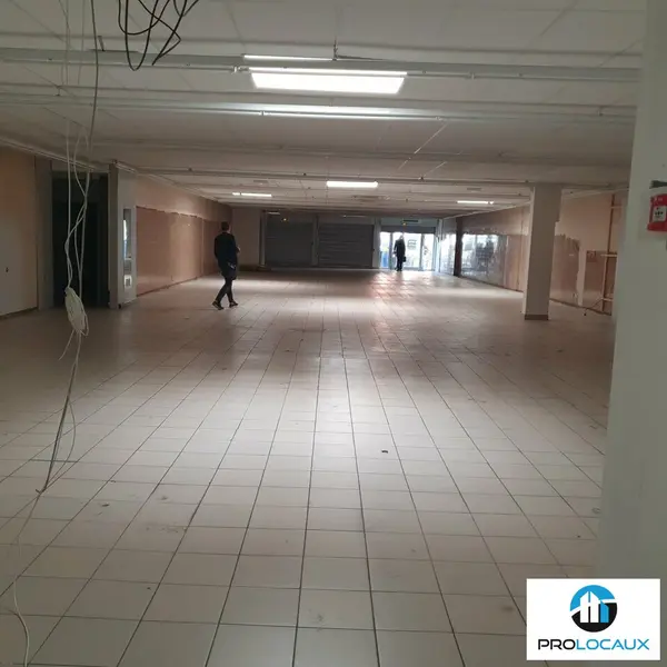 A louer Local commercial  520m² Grenoble