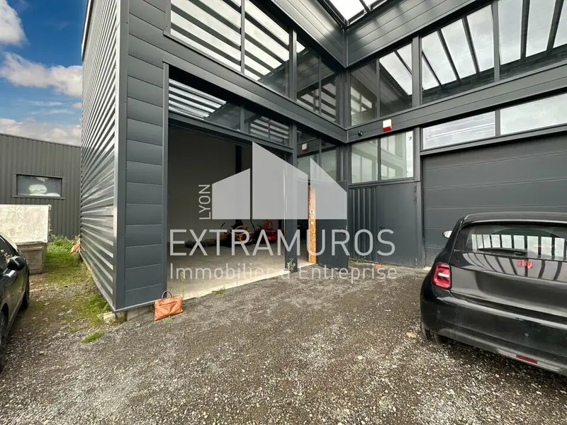 Local Neuf Modulable avec Mezzanine 