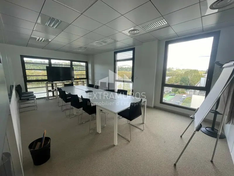 Bureaux de 361m² dans un cadre très agréable à Lyon