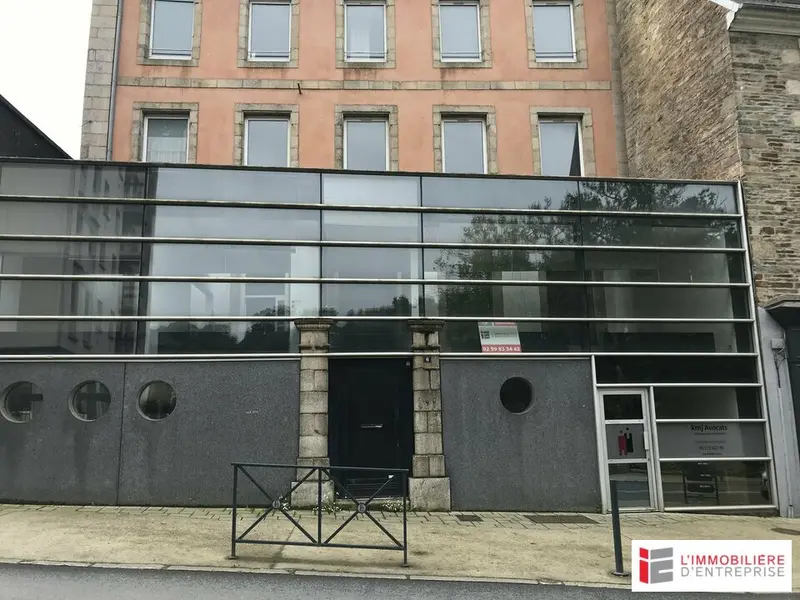 A VENDRE BUREAUX CENTRE VILLE LANNION