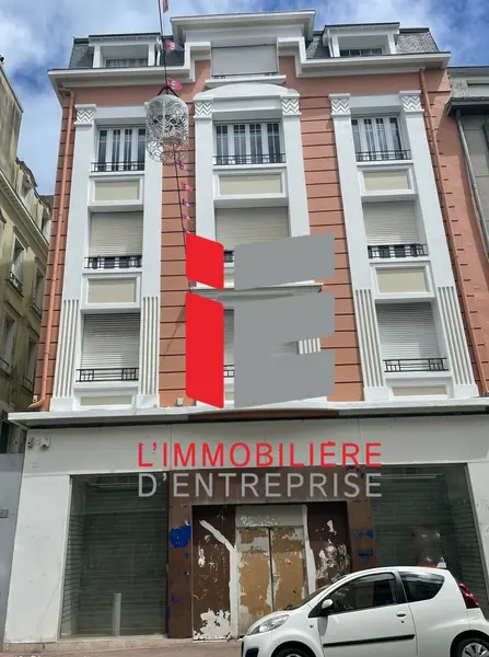 A vendre Bureaux 839m² Lorient