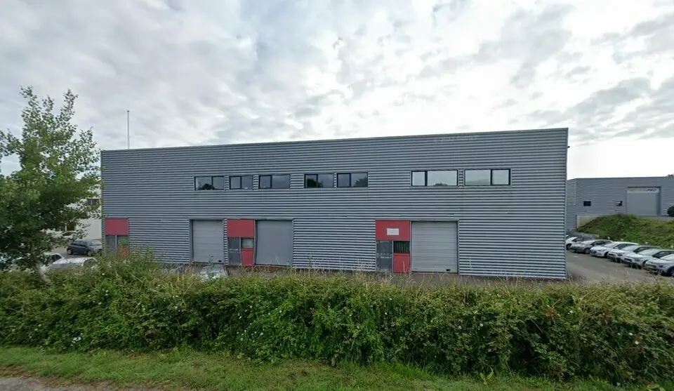 A LOUER - BUREAUX - THEIX 