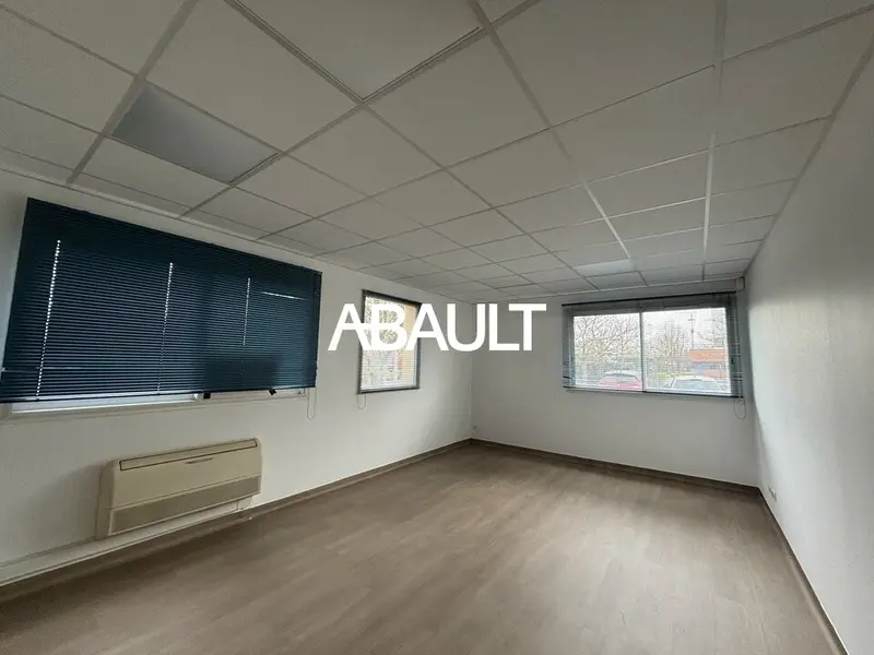 A LOUER PLATEAU DE BUREAUX ENVIRON 136M2 LABÈGE 