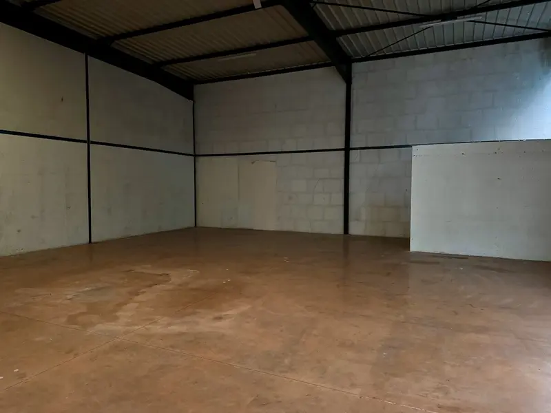 A louer Locaux d'activité 355m² Villepinte