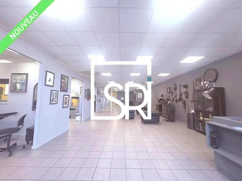 A louer Local commercial  260m² Lempdes