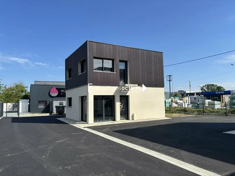 A LOUER LOCAL COMMERCIAL 45 m² FENOUILLET PRIME