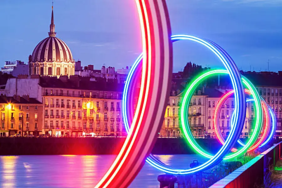 NANTES - LOCATION AVCE DROIT D'ENTREE 