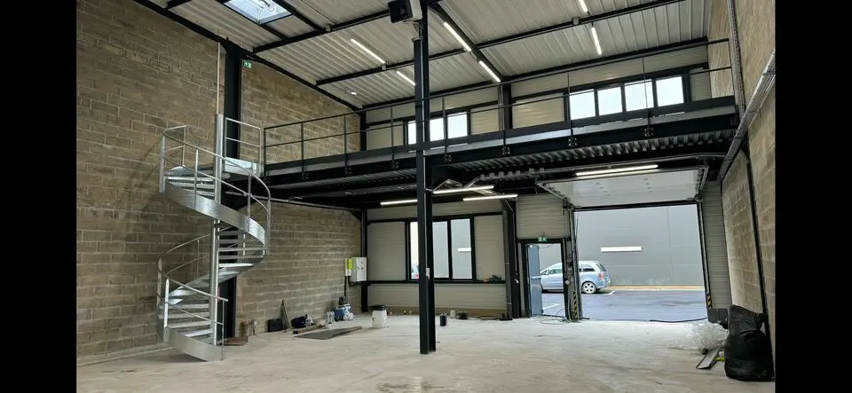 PETITE SURFACE RARE SUR LE SECTEUR ! 