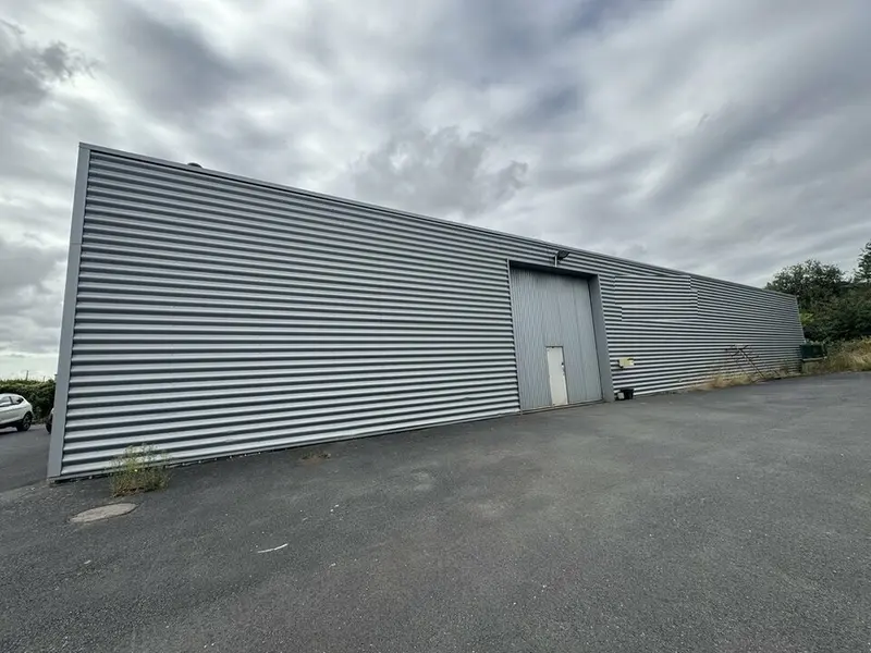 Immeuble indépendant de 754 m² à louer 