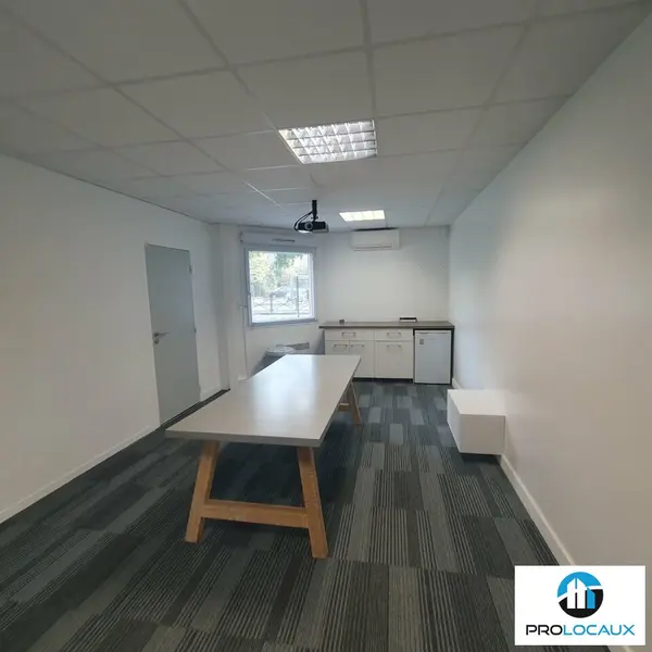 A vendre Bureaux 139m² Eybens