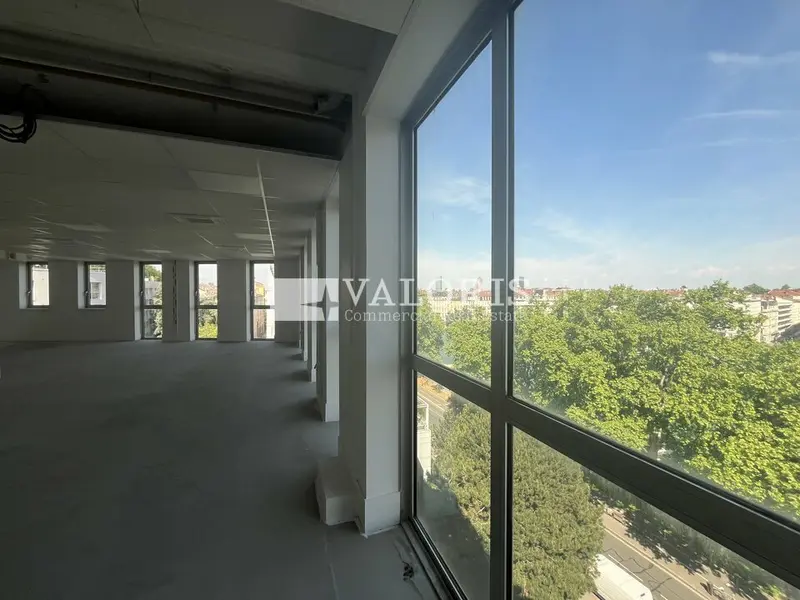 A vendre Bureaux 573.76m² Lyon 05